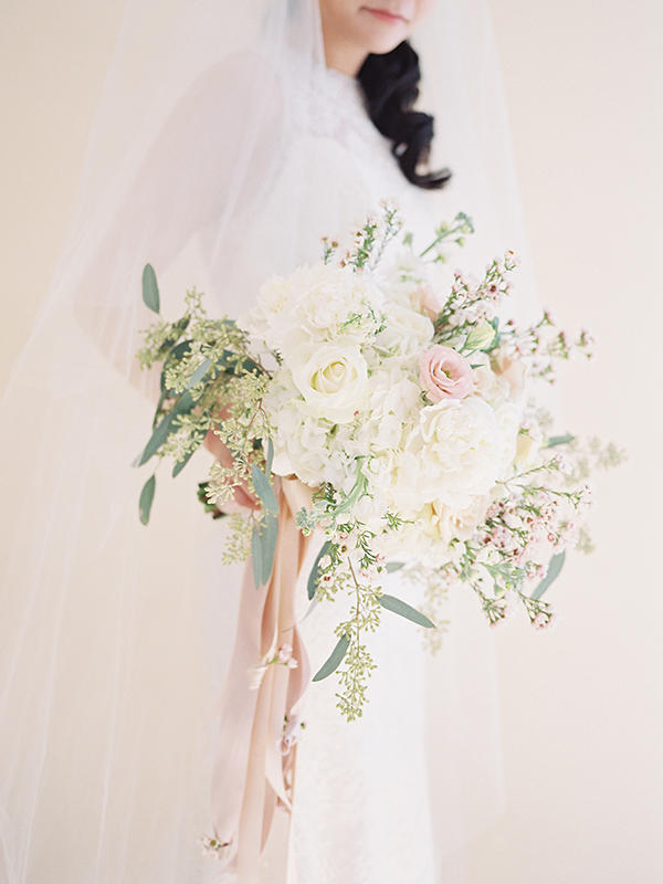 White and Pink Bridal Bouquet, Wedding Flowers | Heather Payne Photography