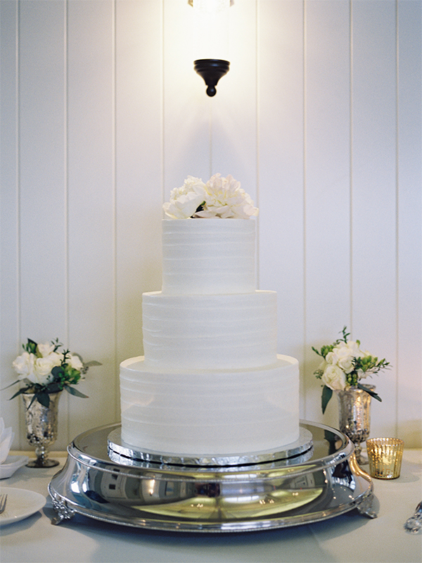 Classic White Wedding Cake | Heather Payne Photography