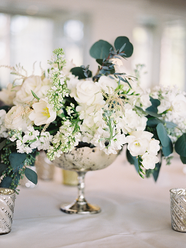 White and Green Wedding Flowers | Heather Payne Photography