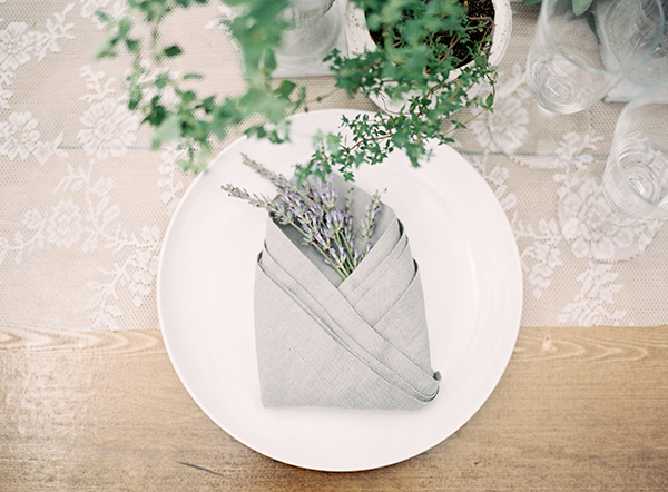 natural table setting, potted herb centerpiece, italy wedding | Heather Payne Photography