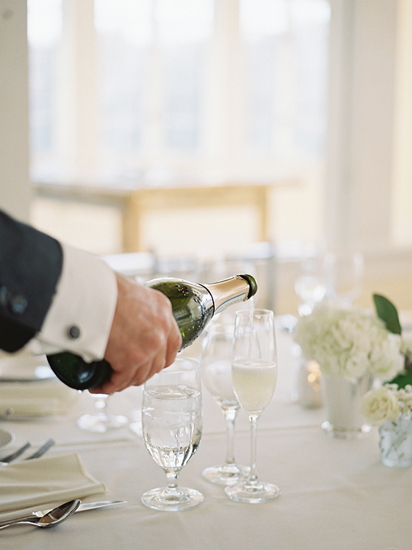 champagne pour | Heather Payne Photography