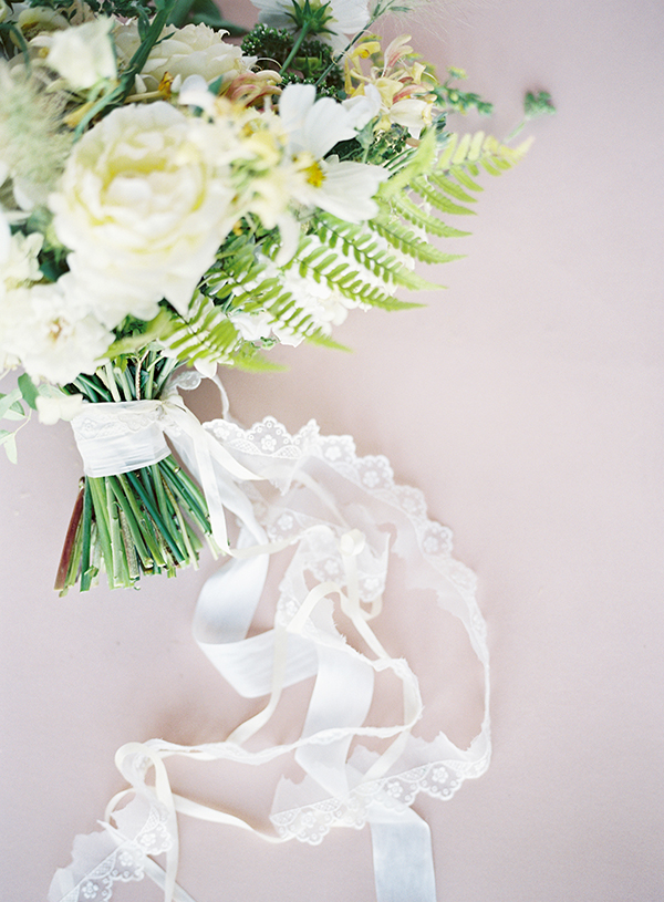 fern wedding flowers, green and white | Heather Payne Photography