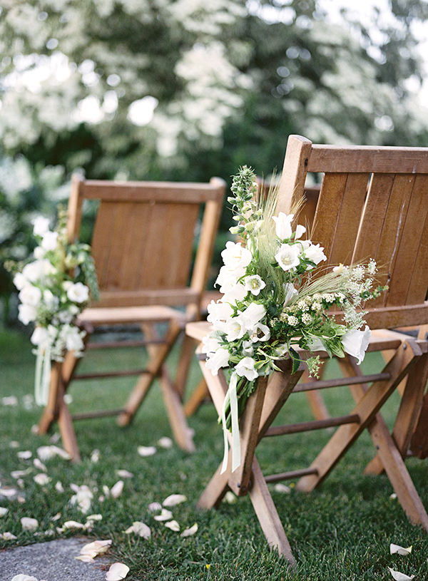 white and green wedding flowers, isle markers | Heather Payne Photography