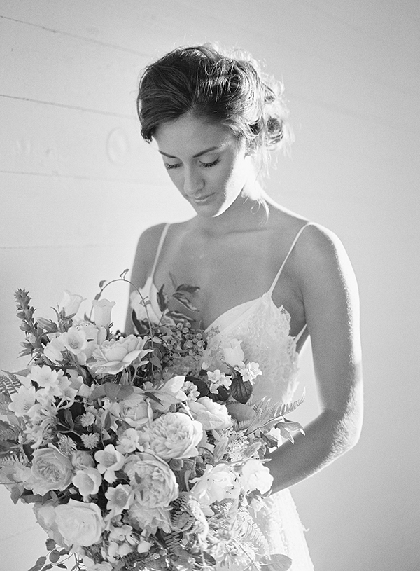 bride waiting, bridal flowers, inbal dror gown | Heather Payne Photography
