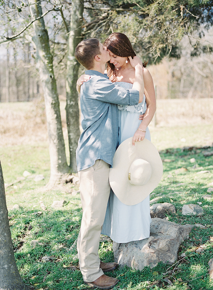 farm engagement session in tuscany, tuscan portraits, 