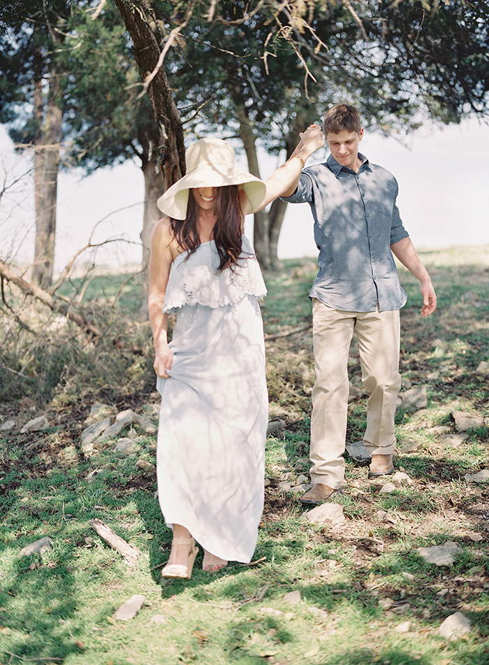 organic outdoor engagement session, tuscany, italy