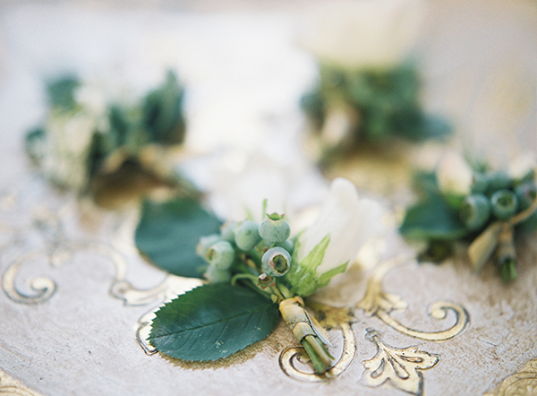 berry boutonnieres, green and white boutonnieres | Heather Payne Photography