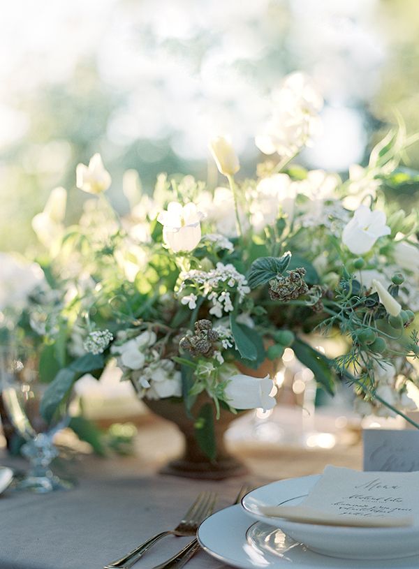 green and white wedding flowers, floret flowers | Heather Payne Photography