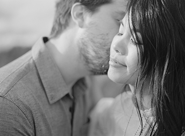 romantic kiss, asheville nc | Heather Payne Photography