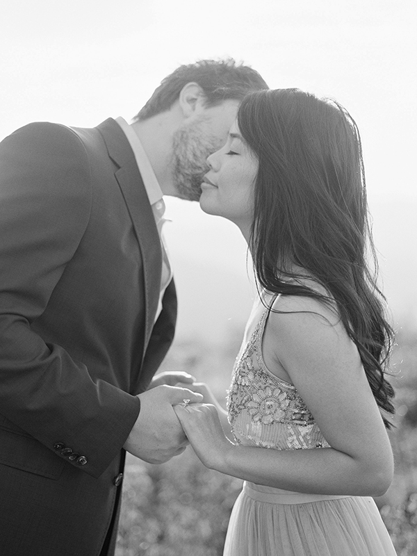romantic kiss, fine art wedding photographer | Heather Payne Photography