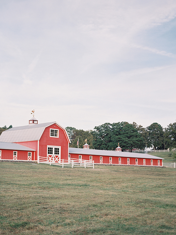 Arkansas Bride, Farm Wedding, Shay & Hannah Mooney Wedding, Dan + Shay, Country Music | HEATHER PAYNE PHOTO
