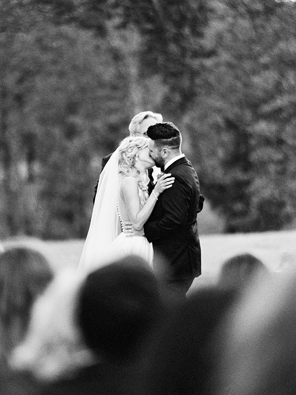 First Kiss, Shay & Hannah Mooney Wedding, Dan + Shay, Country Music | HEATHER PAYNE PHOTO
