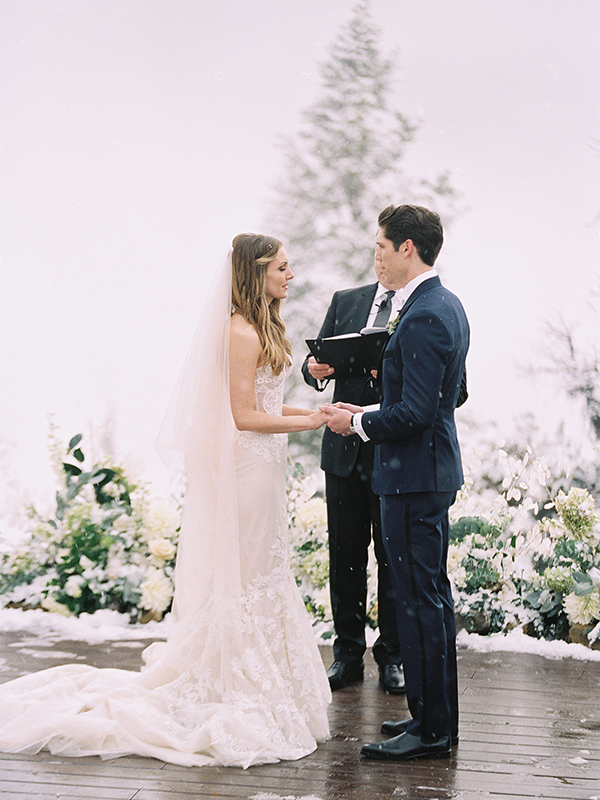 Magical Snow Wedding, Aspen Colorado | Heather Payne Photography
