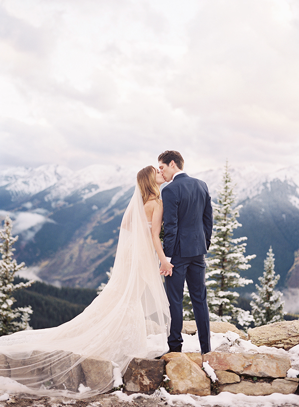 Aspen Colorado wedding, Winter Snow, The Little Nell, Film Photographer | Heather Payne Photography