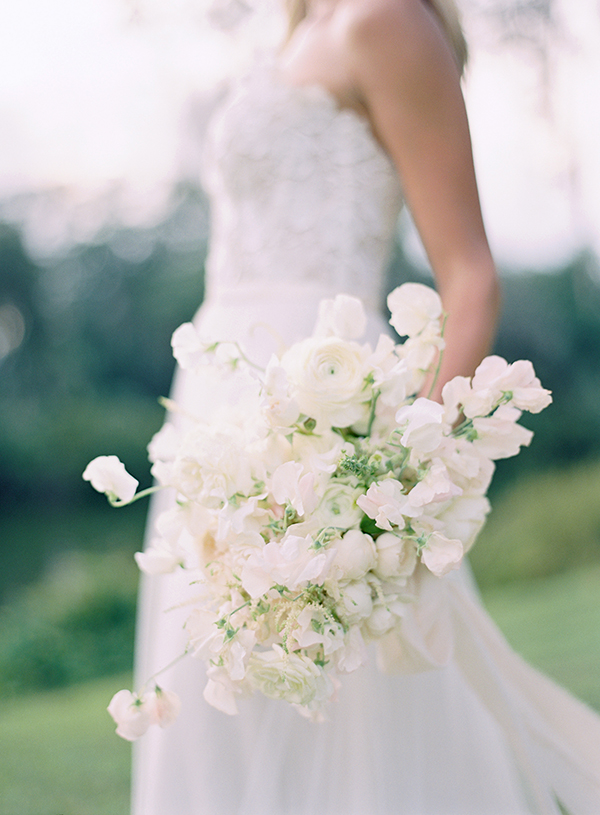 All White Bridal Bouquet by Urban Petals, Montage Palmetto Bluff Wedding Photographer  | Heather Payne Photography