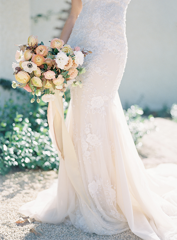 peach wedding flowers, gahlia lahav, santa barbara | Heather Payne Photography