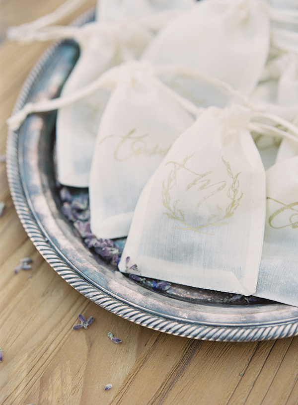 lavendar wedding toss bags, calligraphy | Heather Payne Photography