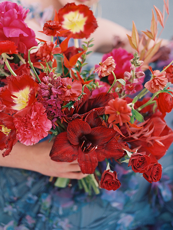 red bridal bouquet, red flowers, the southern table, marchesa | Heather Payne Photography