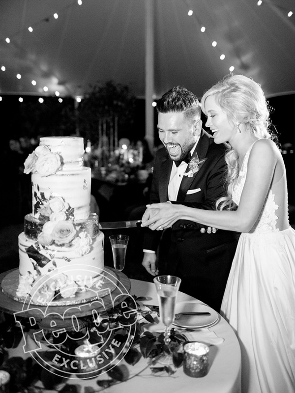 Cake Cutting, Dan & Shay Wedding, Shay Mooney and Hannah Billingsley Wedding, Heather Payne Photography