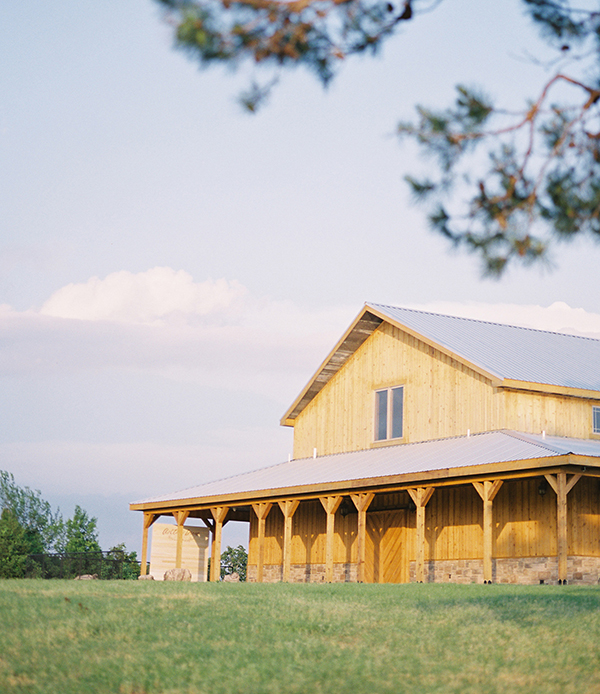 Romantic Barn Wedding in Arkansas,  Meadow on the Mountain, Wedding Photographer, Zimmerman Events, Wooden Barn  | Heather Payne Photography
