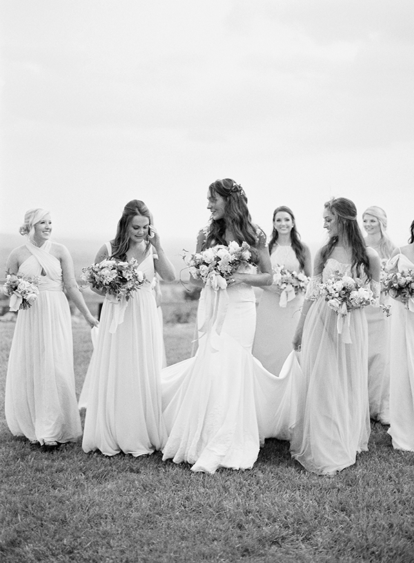 Bridesmaids, Bride Tribe, Romantic Wedding in Arkansas, Destination Wedding Photographer  | Heather Payne Photography
