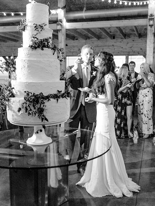 Luxury Wedding Cake, Large Cake, Arkansas Wedding, Zimmerman  | Heather Payne Photography