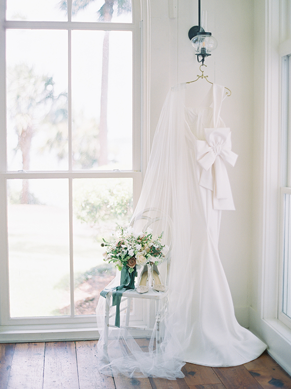 Classic Dress, Victor & Rolf, Montage Palmetto Bluff  | Heather Payne Photography