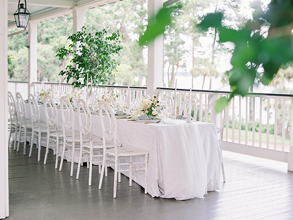 Montage Palmetto Bluff Wedding Table, Veranda, Classic Chic Emerald Green Wedding  | Heather Payne Photography
