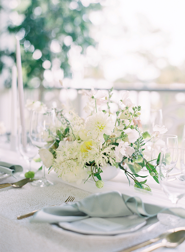 Classic Wedding Design, White and Green, Montage Palmetto Bluff Wedding, Charleston wedding Photographer  | Heather Payne Photography
